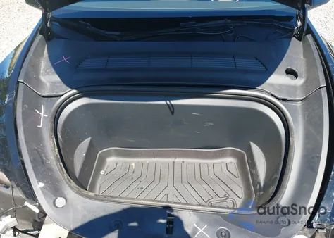 2023 Tesla Model Y Awd/Long Range Dual Motor All-Wheel Drive из США, поврежденный, VIN 7SAYGDEE5PF695827